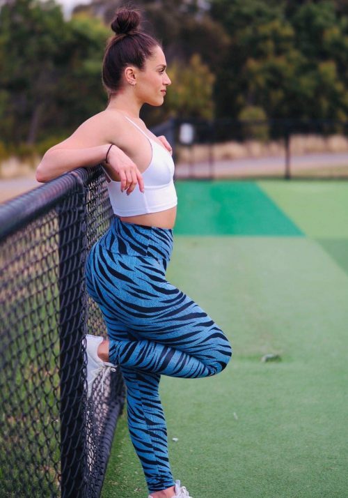 brazilactiv blue tiger yoga leggings e1555135326623